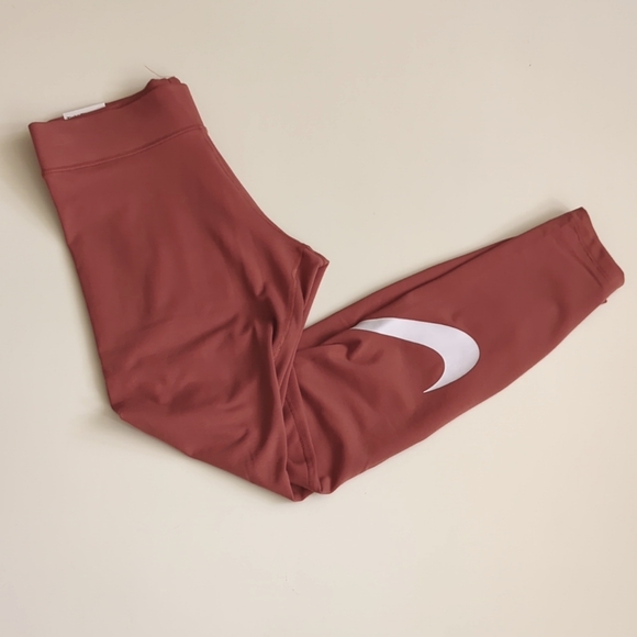 Nike Sportswear Essential Swoosh Midrise Leggings Regular, Plus Size - Picture 1 of 6